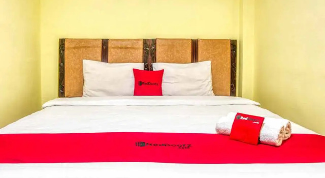 Номер Standard RedDoorz @ Jalan Kapten Muslim Medan