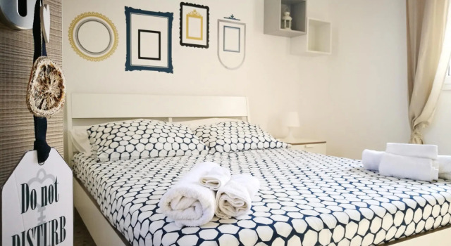 Simply House in Bari Twin, Забронировать Отель Бизнес-отели Бари, 4* 5*