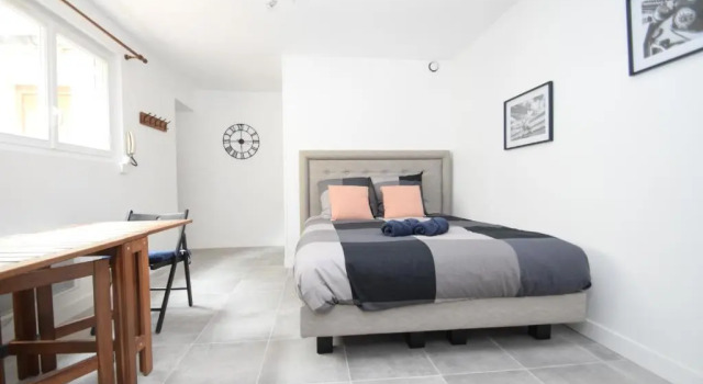 Студия TOP studio refait à neuf aux porte de Paris proche RERMétro