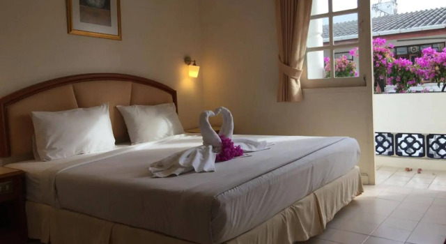 Smile Inn Patong, Забронировать Отель СПА-отели Патонг-Бич, рядом с Cтадион Бангла Бокс, SPA-услуги