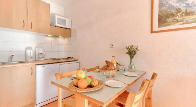 Neljän hengen Huoneisto parvekkeella Vacancéole - Les Balcons du Soleil