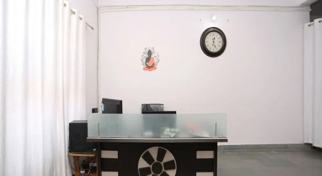 OYO 22249 Singing Birds Home Stay, Забронировать Отель Отели штата Махараштры 3 звезды, 3*