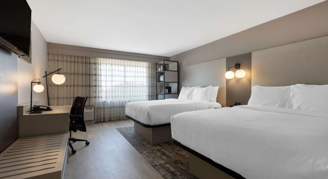 Четырёхместный номер Standard Best Western Plus Fort Worth North