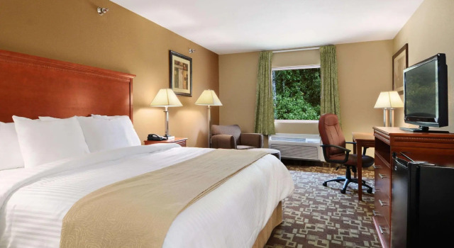 Двухместный номер Standard Days Inn & Suites by Wyndham Cabot