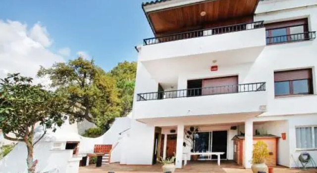 Holiday Home Casa Closas, Забронировать Отель Тосса-де-Мар Коста-Брава, рядом с Часовня Богоматери Сокорро