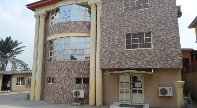 Green Royal Suites Annex, Book Hotel Ikeja 
