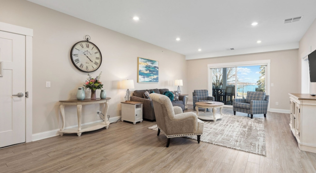 539 Bay Street Traverse City - Luxury Downtown Residences