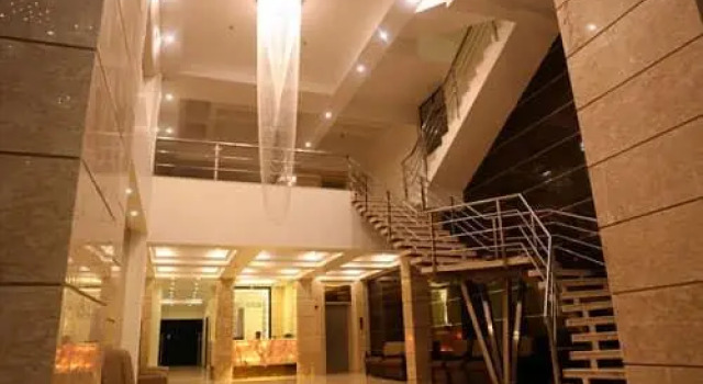 Hotel Mehfil Inn, Забронировать Отель Отели штата Махараштры 3 звезды, 3*