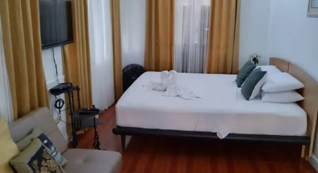Семейный номер Standard Makati Riverside Inn