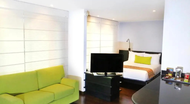 Полулюкс Richmond Suites Hotel