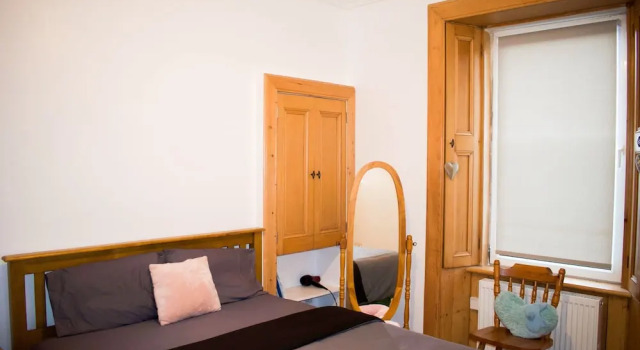 Traditional 1 Bedroom Colony Flat in Edinburgh, Prenota Appartamento Edimburgo 