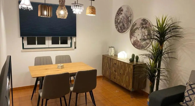 Апартаменты Country Town Apartment