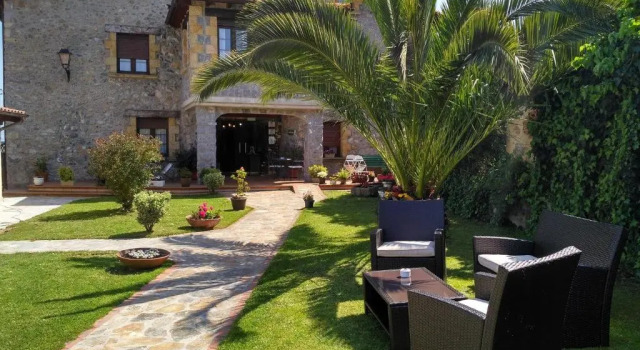 La Casona del Carmen, Varaa Hotelli Noja Cantabria Coast
