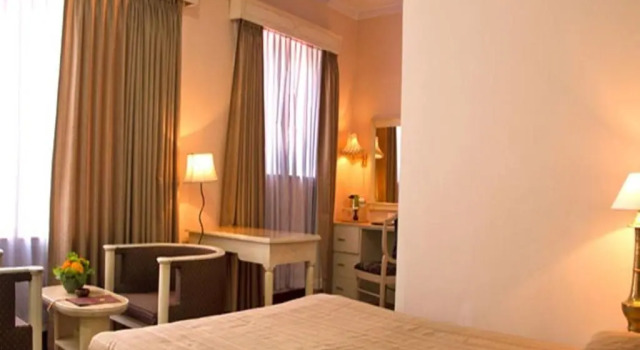 Полулюкс Hotel Marshyangdi