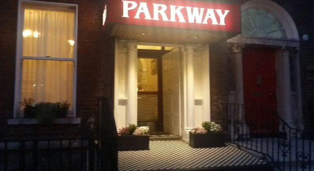 Parkway Guesthouse, Забронировать Отель «постель и завтрак» Дублин Каунти Дублин, рядом с Irish Stock Exchange