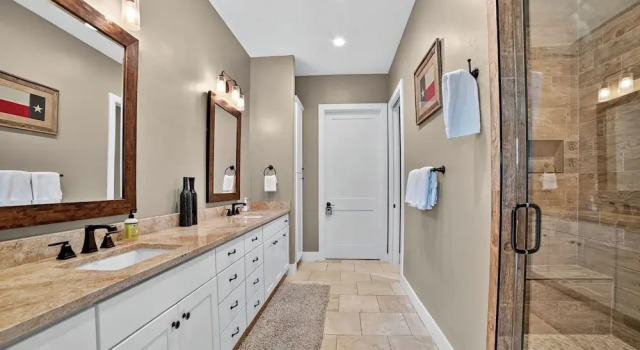 Коттедж Deluxe Hill Country Retreat & Casita