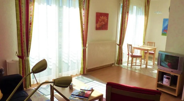 Laurin Apartment L63, Book Apartment  