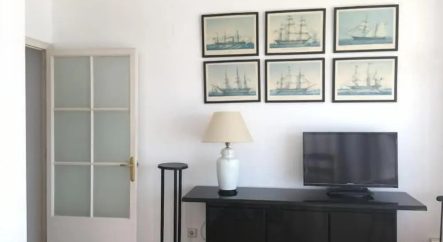 Апартаменты с 3 комнатами с видом на море Aiguaneu Apartaments Center