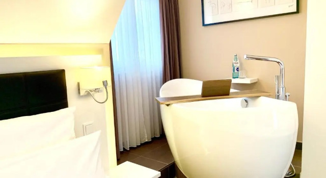 Люкс zeitwohnhaus SUITE-HOTEL & SERVICED APARTMENTS