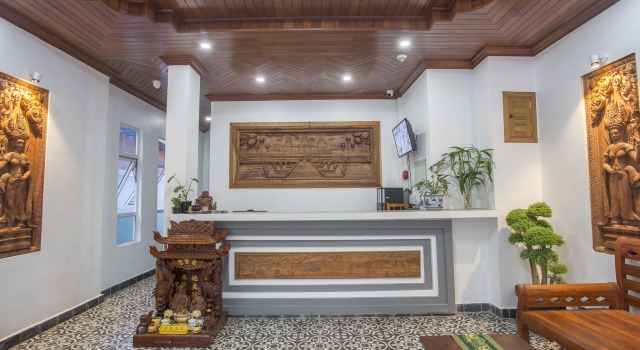 Villa Bayon Guides