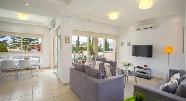 Villa Michelle 2, Rezervovat Vila Hotely v Protaras s bazénem, poblíž Pernera P Beach, Bazén