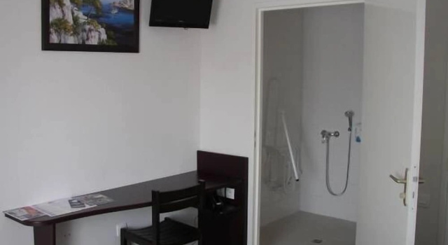 Семейный номер Standard Fasthotel Paris Sud Saint Fargeau