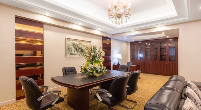 Двухместный люкс Business Haili Garden Hotel