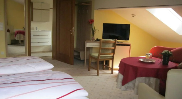 Schloemmer Pension, Rezerwuj Hotel Hotele w Salzburg z parkingiem, Parking