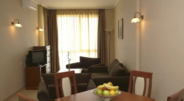 Люкс с видом на город Festa Pomorie Resort