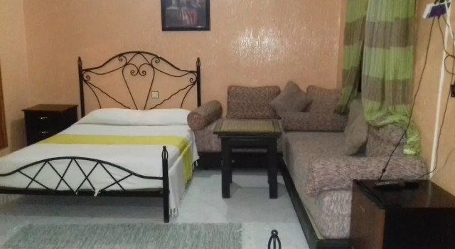 Standart dört kişilik oda Hôtel Tijani