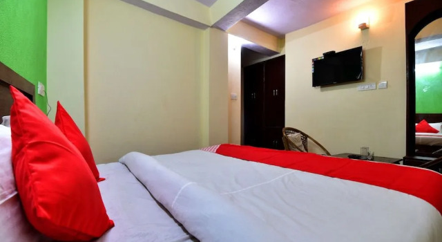 OYO 27622 Gautam Regency