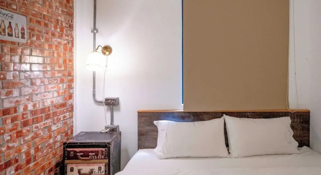 Коттедж Deluxe с 2 комнатами с балконом Blue House Homestay