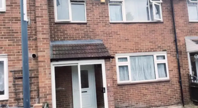 Abbey Wood Leisure House