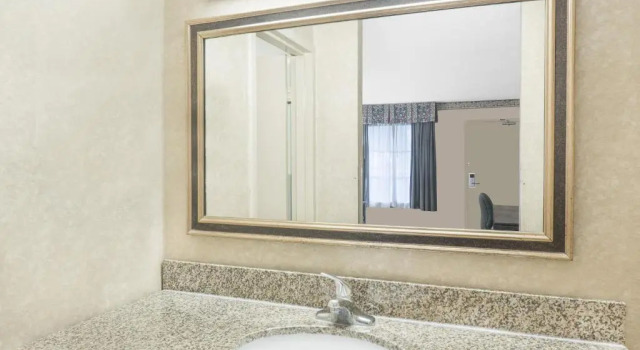 Номер Standard Days Inn & Suites by Wyndham York