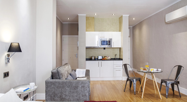 Plaza Catalunya apartments, Забронировать Апартаменты/квартира Барселона провинция Барселона, рядом с Приход Св. Августина
