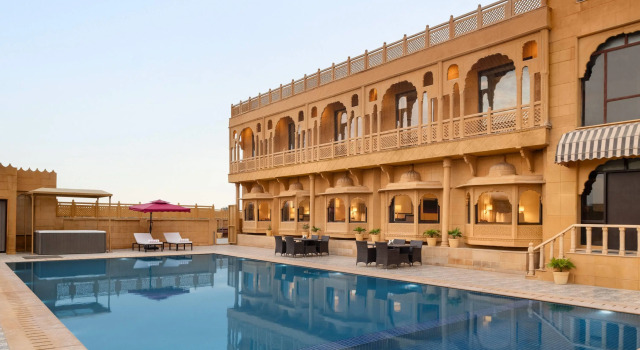 Ramada By Wyndham Jaisalmer Barmer Road, Rezervovat Hotel Džaisalmér Rajasthan
