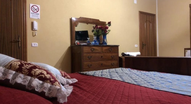 Leone, Varaa Hotelli Vibo Valentia Calabria