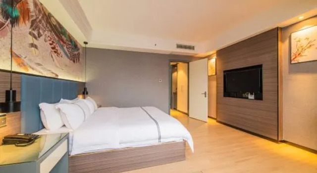 Семейный люкс Yue Xiang Wuchuan Hotel