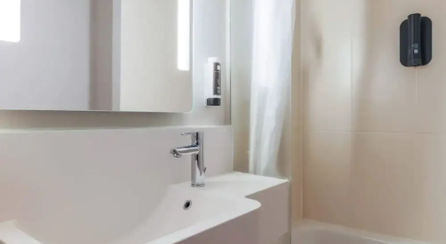 Четырёхместный номер B&B HOTEL Freyming-Merlebach