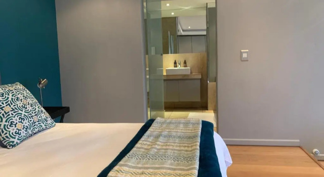 Joburg gem with a splash of chic & all the vibe!