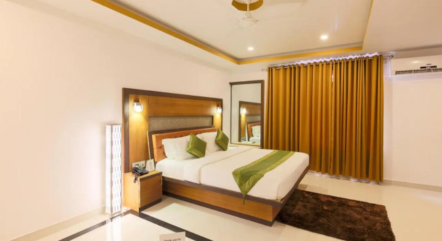 Treebo Premium Palmyra Milford, 2 Km From Alleppey Beach, Забронировать Отель Бизнес-отели Аллеппи, 4* 5*