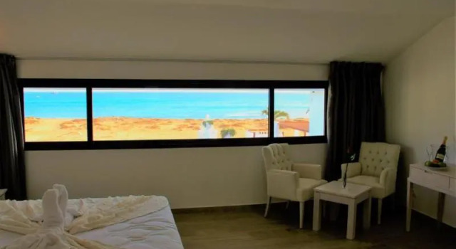 Люкс с видом на море Hotel LIVVO Budha Beach