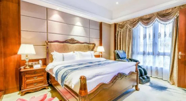 Люкс Premier Duyun Maojianli Hotel (Qinhan Film City)