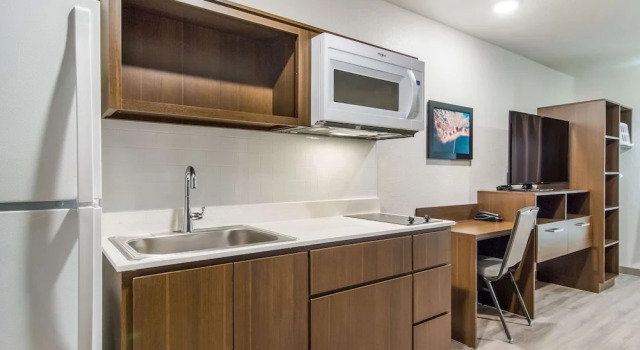 Четырёхместный люкс WoodSpring Suites Jacksonville Baymeadows