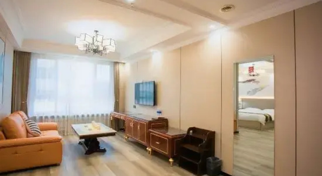 Люкс Chifeng Huayi Hotel