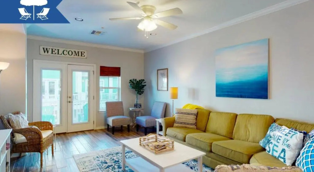 MC18 Upscale Condo, Shared Pool, Close to Beach
