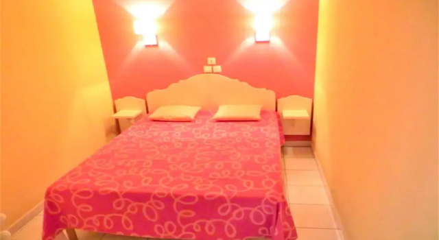 House With 2 Bedrooms in Saint-cyprien, With Wonderful Mountain View, Shared Pool, Furnished Terrace - 250 m From the Beach