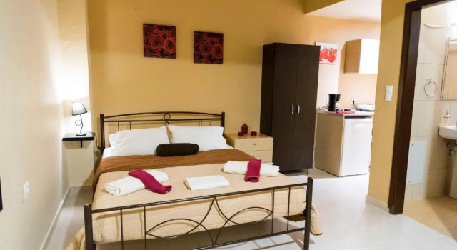 Апартаменты Цокольный этаж Zografos Apartment's - Old Town