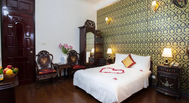 Полулюкс Phuong Trang Hotel