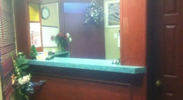 Motel Montreal, Rezerwuj Motel Ile-Perrot Quebec